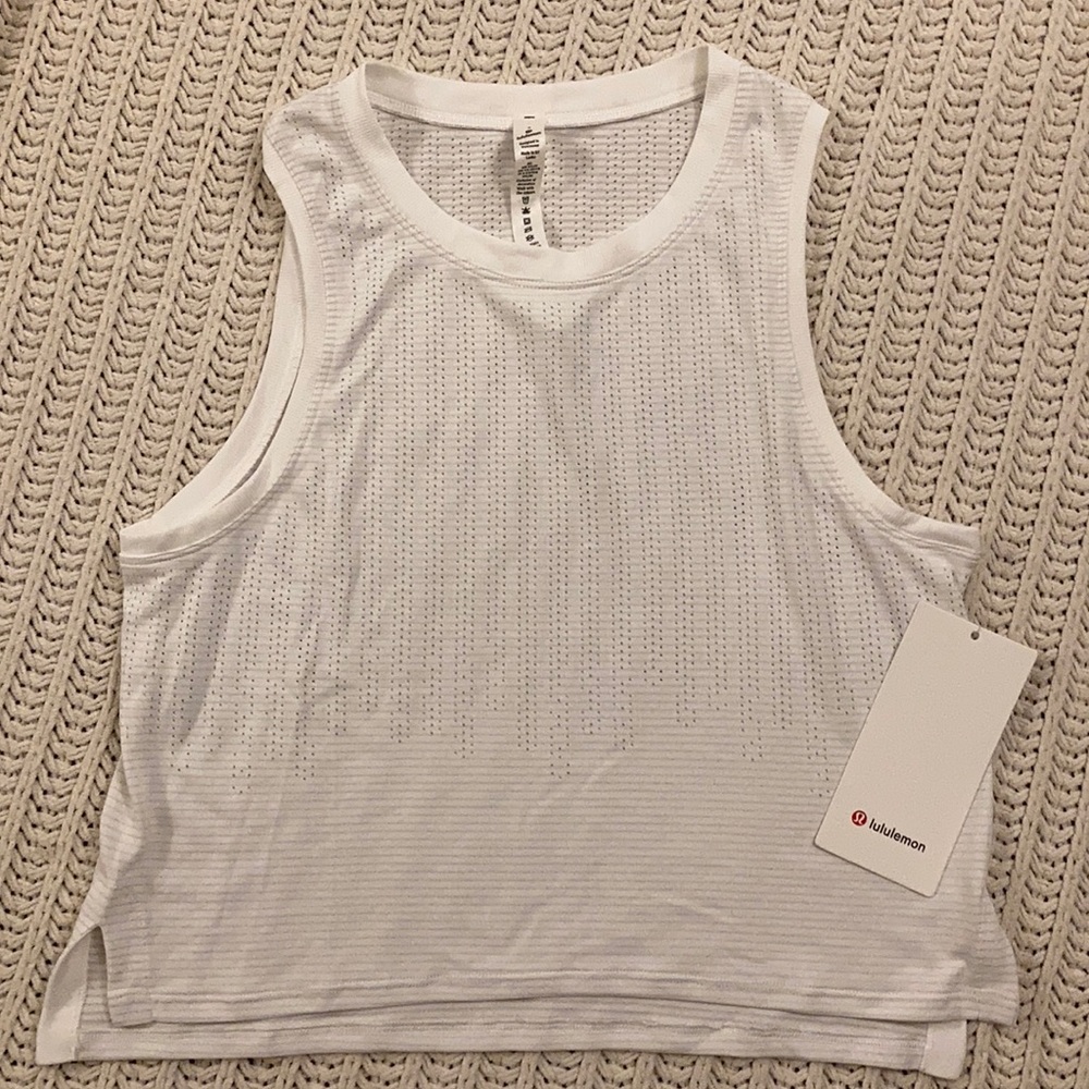 Lululemon Train to Be Tank